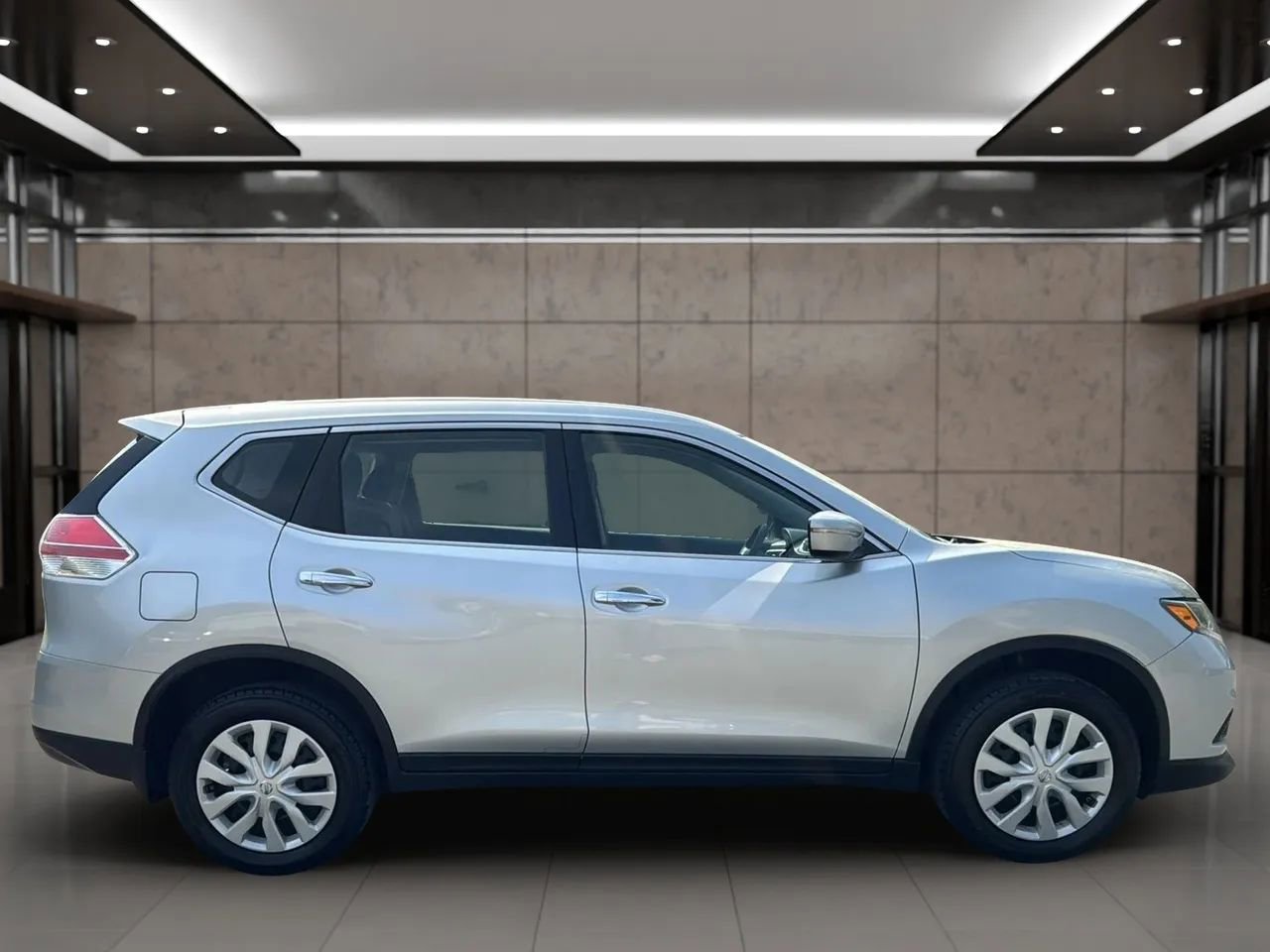 Used 2015 Nissan Rogue S image 4