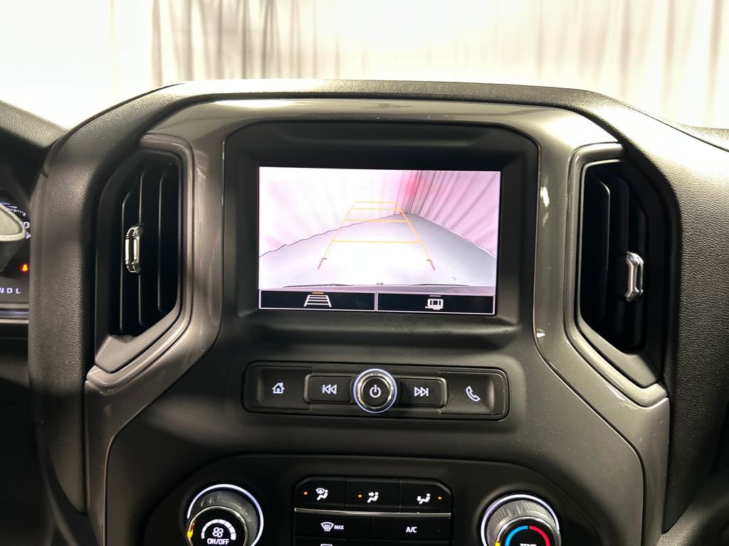 Used 2023 Chevrolet Silverado 1500 Custom image 18