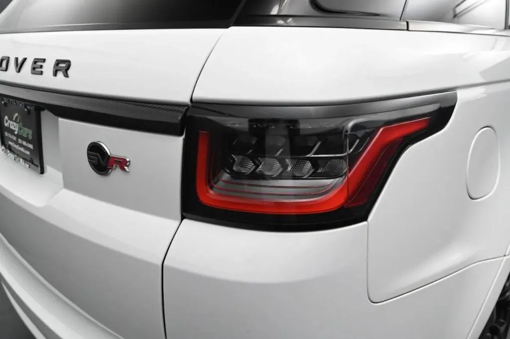 Used 2022 Land Rover Range Rover Sport SVR AWD/4WD image 18