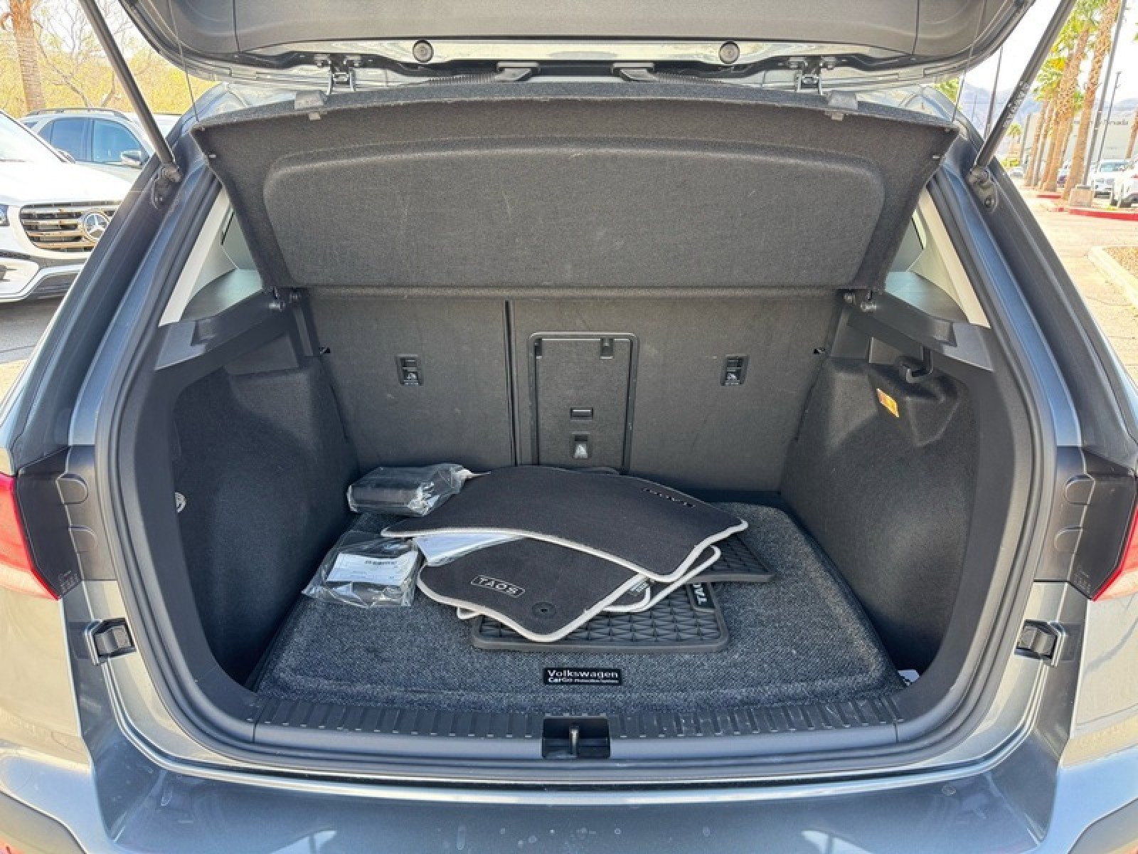 Used 2022 Volkswagen Taos SEL w/ Panoramic Sunroof Package image 20