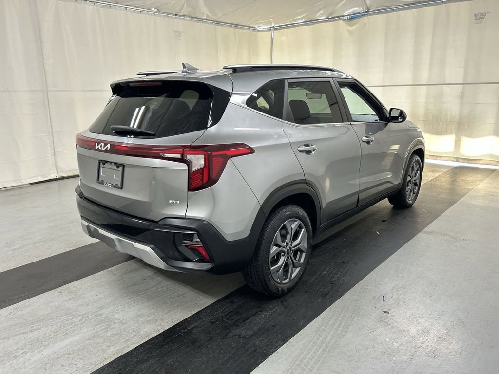 Certified 2024 Kia Seltos S AWD/4WD image 2