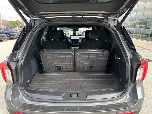 Used 2025 Ford Explorer ST AWD/4WD image 10