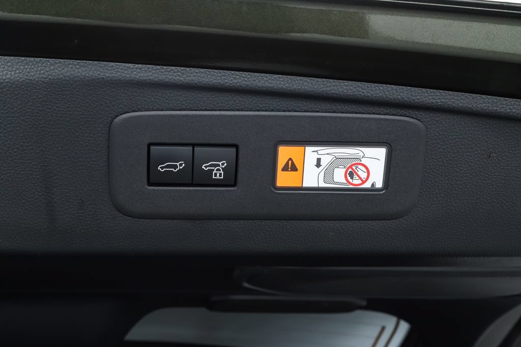 Used 2024 Lexus GX 550 w/ Accessory Package (Z1) AWD/4WD image 70
