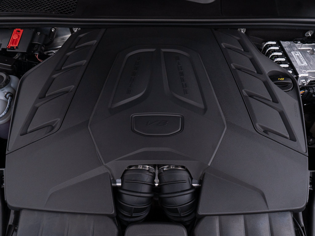 Certified 2026 Porsche Cayenne GTS AWD/4WD image 47