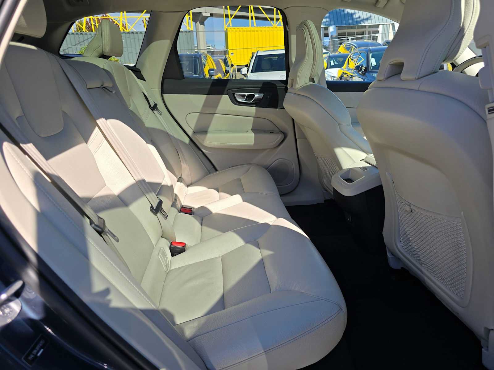 Certified 2024 Volvo XC60 B5 Core w/ Climate Package AWD/4WD image 13