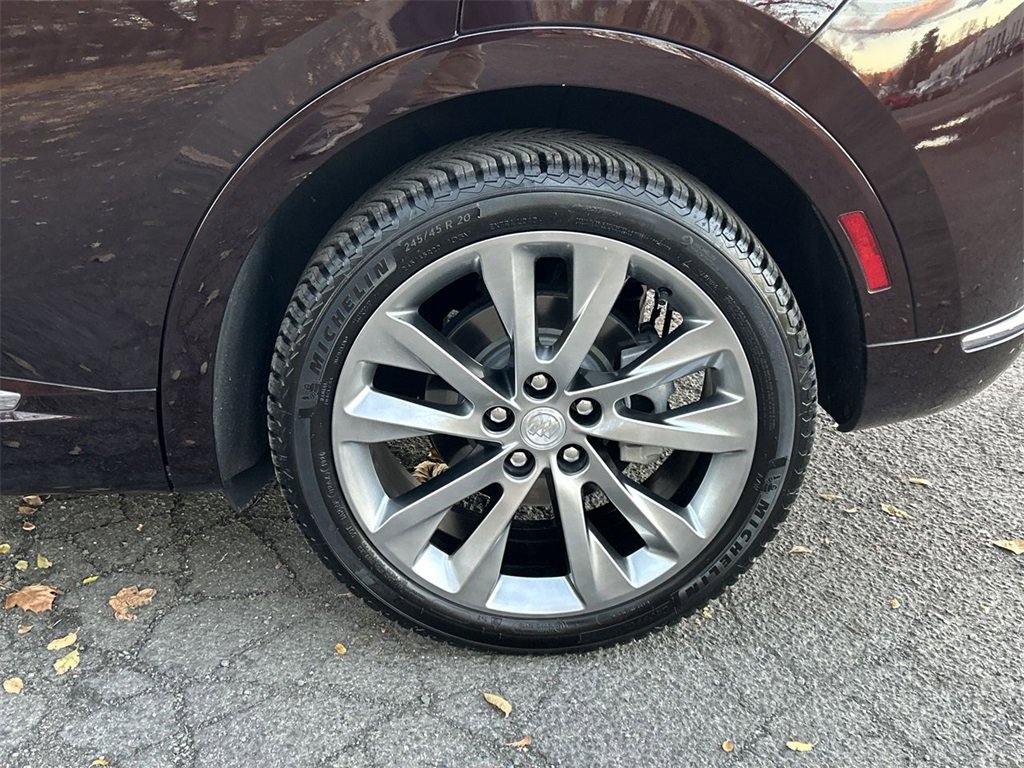 Used 2021 Buick Envision Avenir image 11