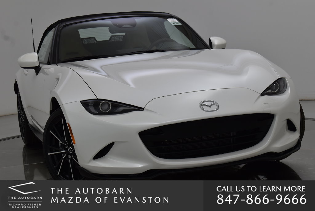 Used 2025 MAZDA MX-5 Miata Grand Touring w/ Appearance Package RWD image 4