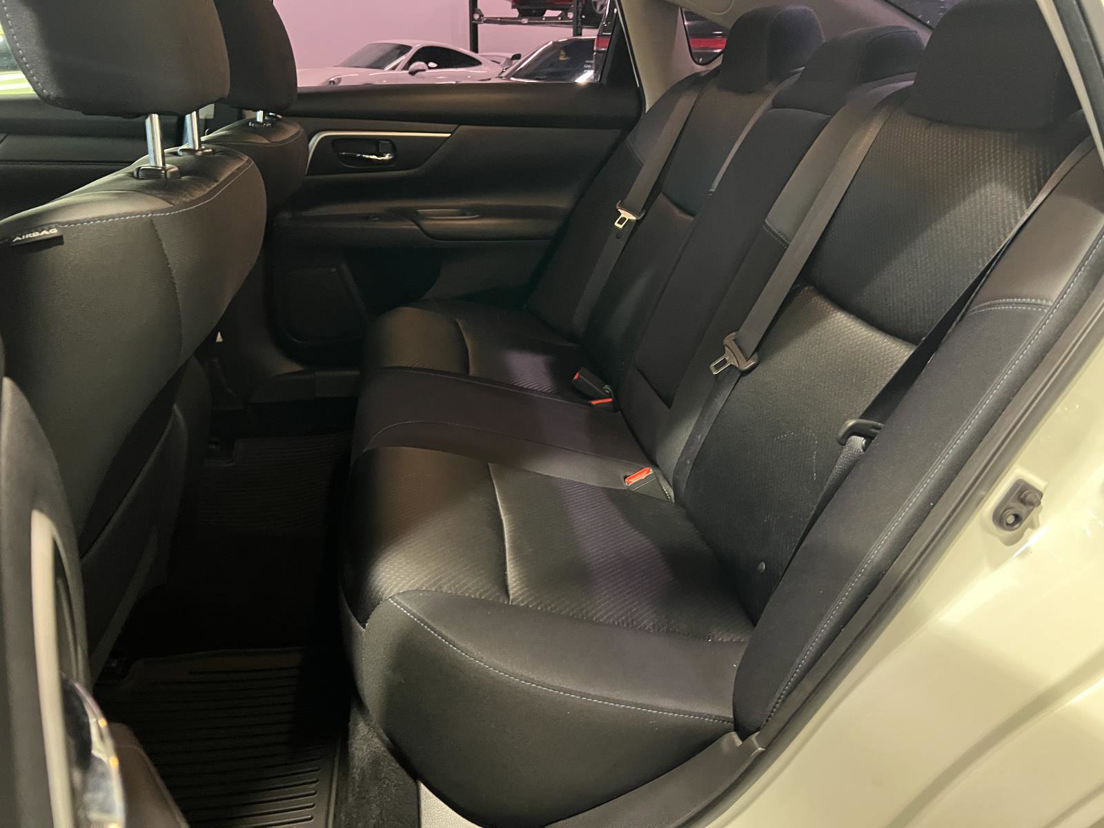 Used 2017 Nissan Altima 2.5 SR w/ LED Appearance Package image 27