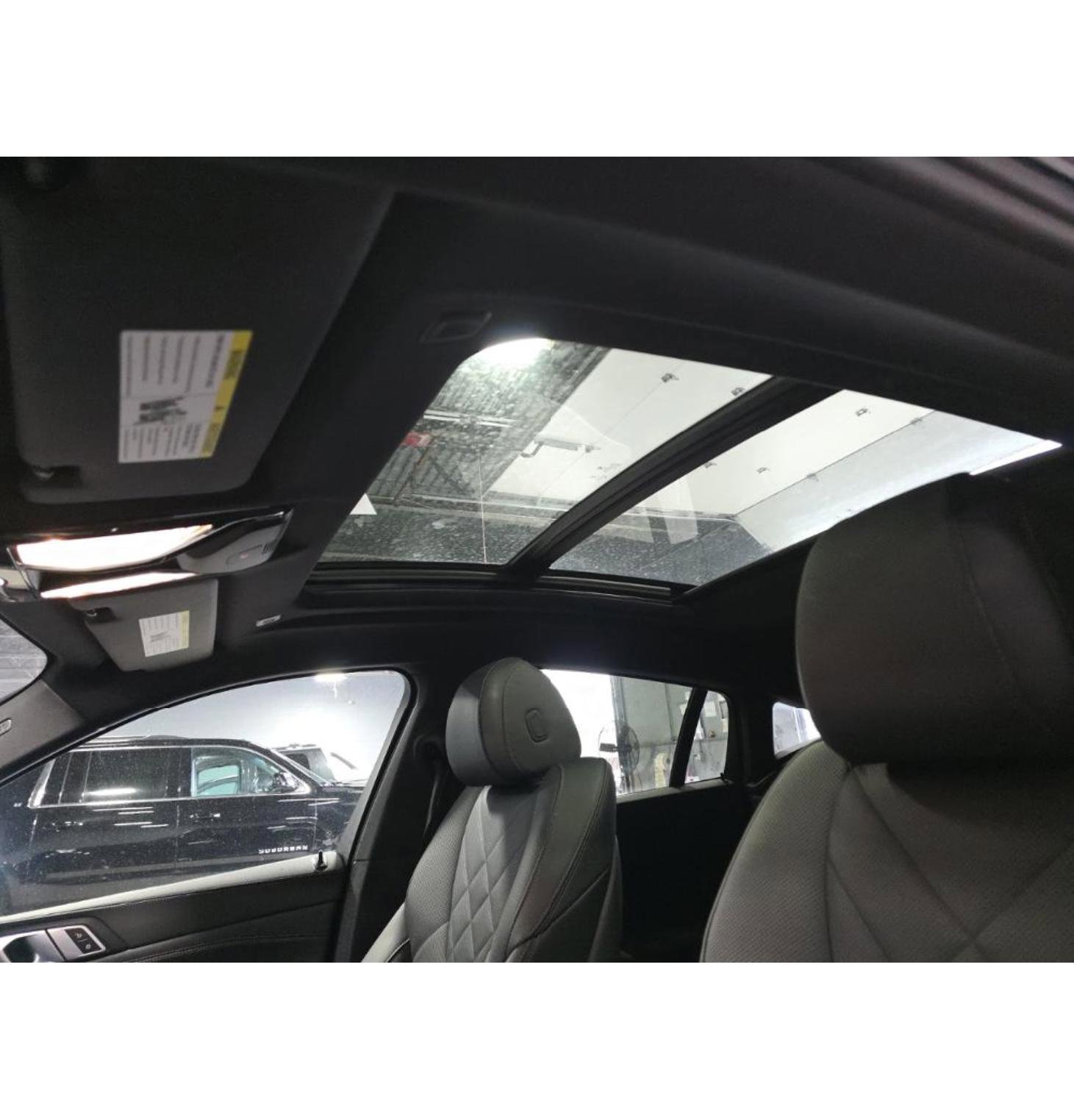 Used 2024 BMW X6 xDrive40i w/ M Sport Professional Package AWD/4WD image 4