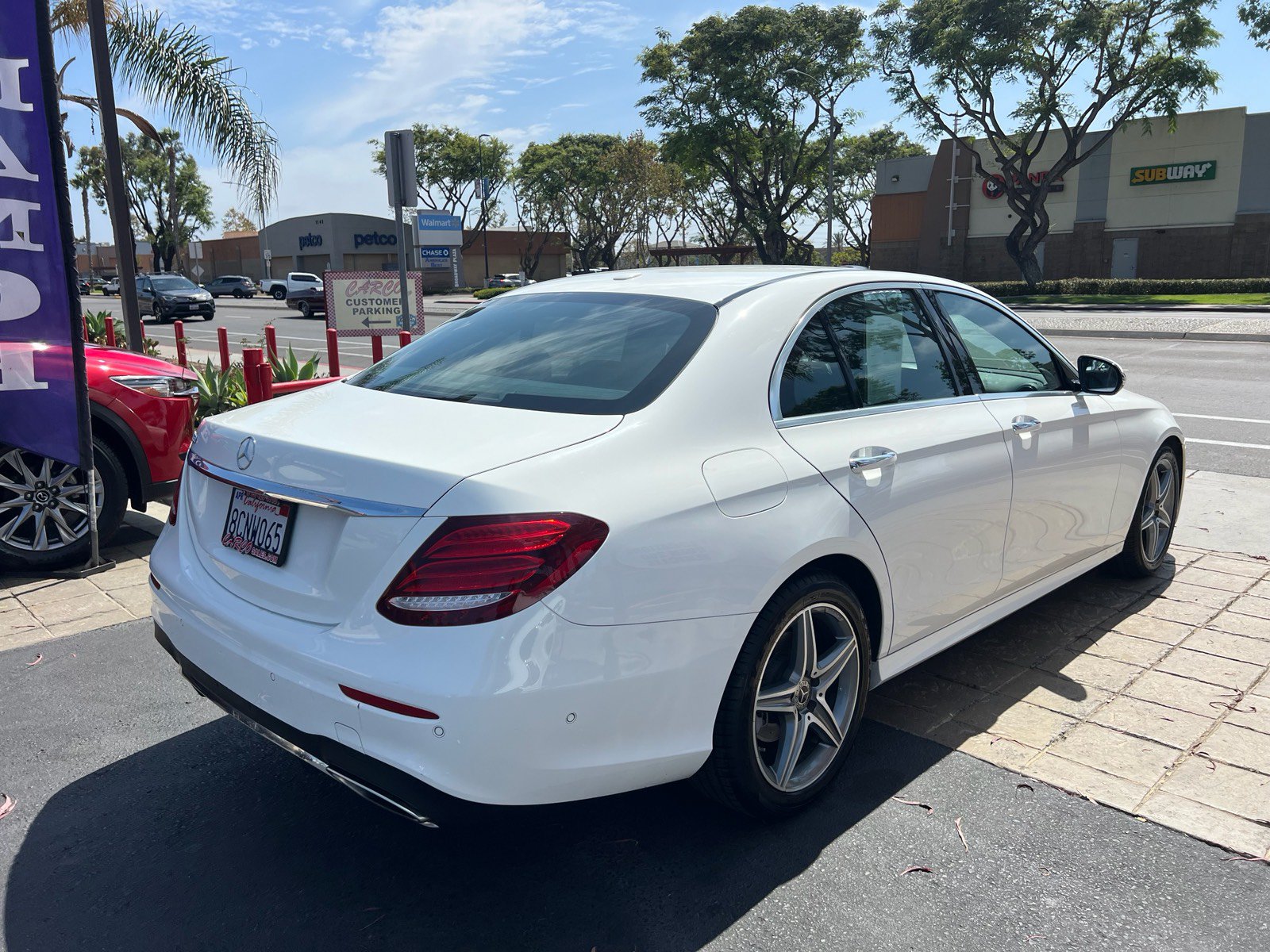 Used 2018 Mercedes-Benz E 300 w/ Premium 2 Package (Q02) image 8
