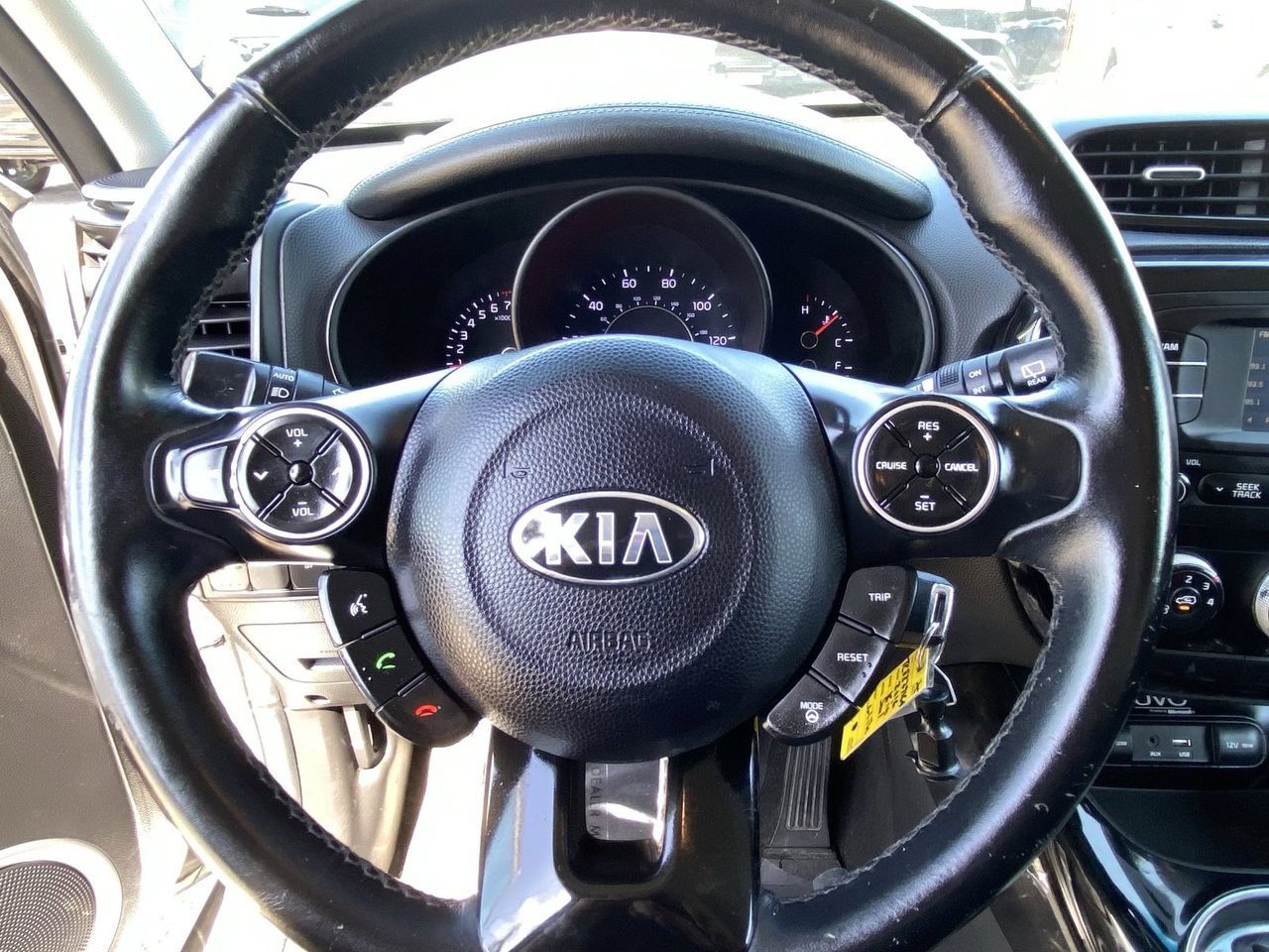 Used 2016 Kia Soul ! FWD image 23