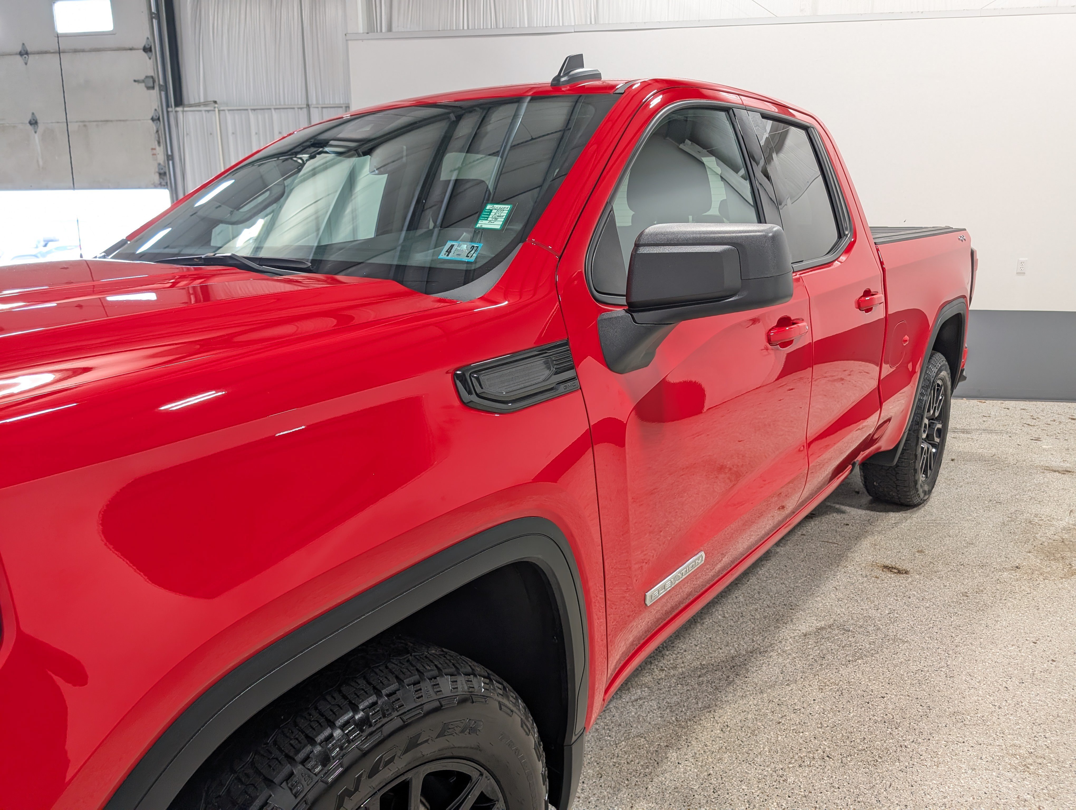 Used 2023 GMC Sierra 1500 Elevation AWD/4WD image 7