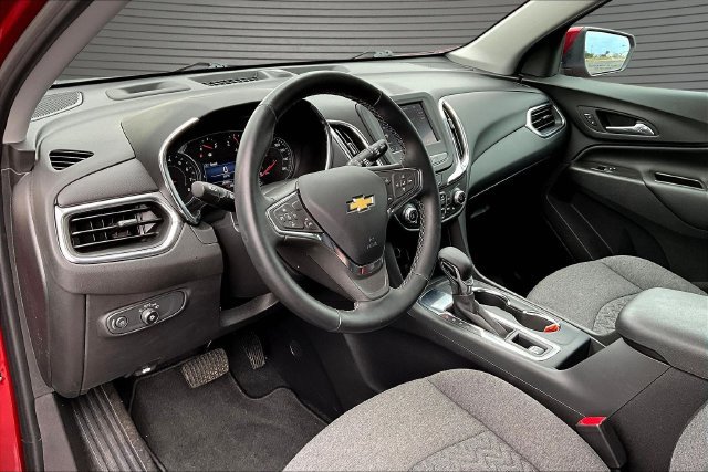 Used 2023 Chevrolet Equinox LT FWD image 16