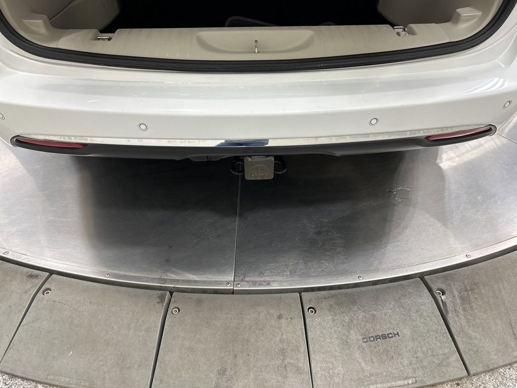 Used 2018 Chrysler Pacifica Touring-L FWD image 31