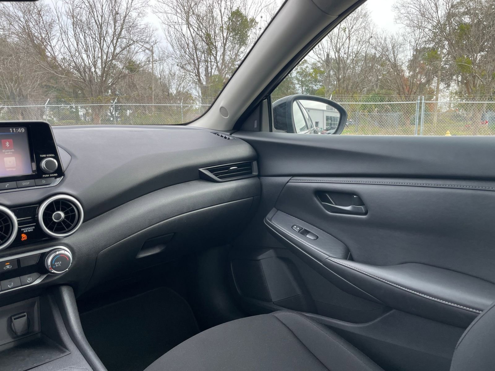 Used 2025 Nissan Sentra S image 33