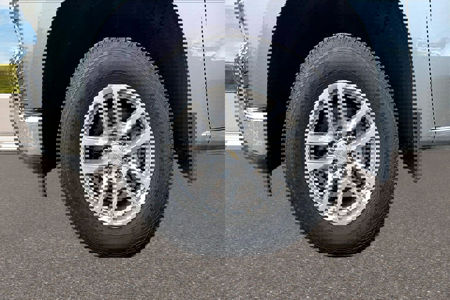 Used 2021 Chevrolet Silverado 1500 LT image 25