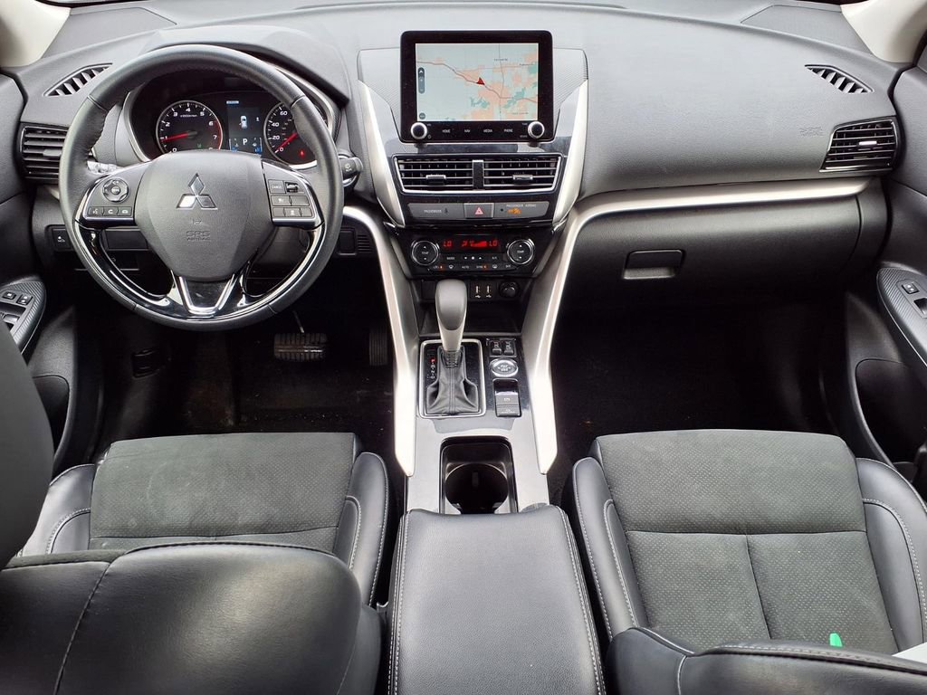 Used 2024 Mitsubishi Eclipse Cross SE image 13