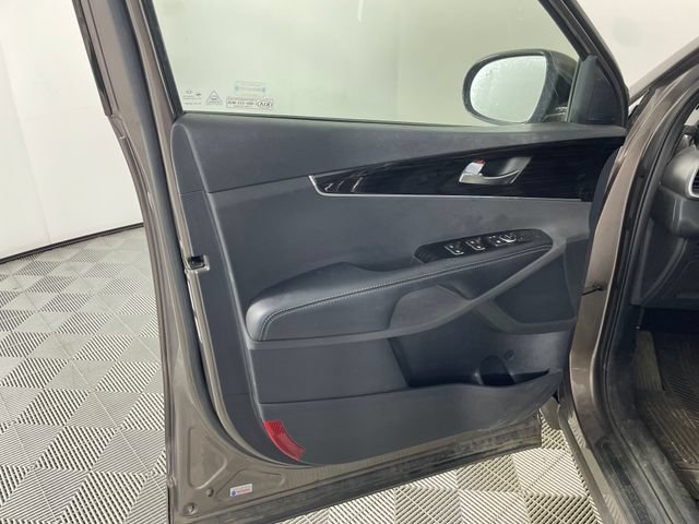 Used 2019 Kia Sorento EX AWD/4WD image 12