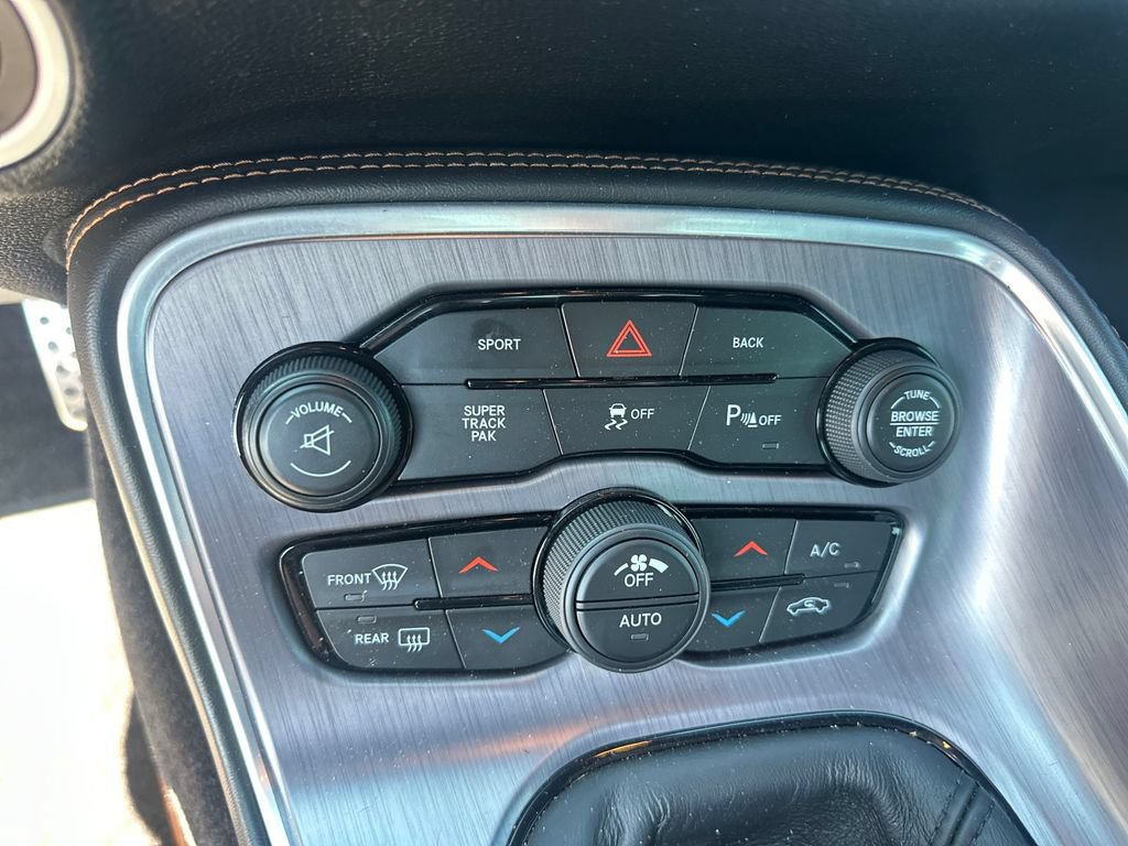 Used 2016 Dodge Challenger R/T Scat Pack RWD image 22
