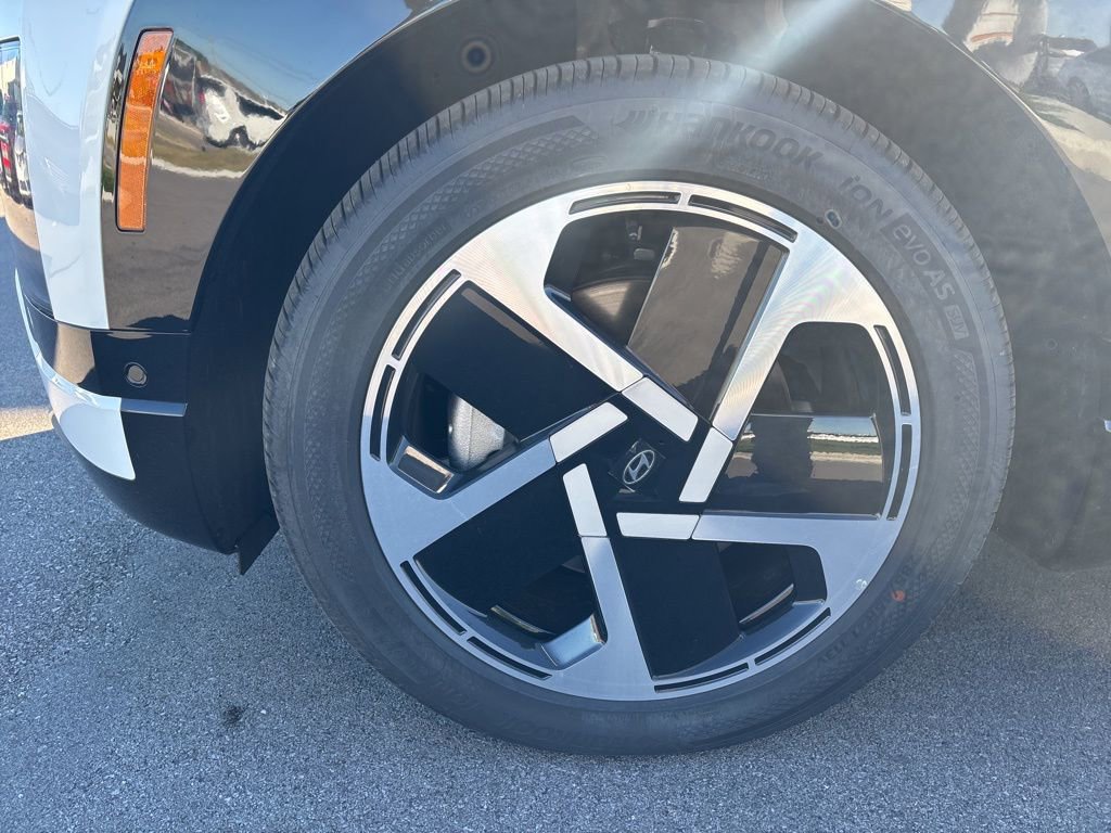 New 2026 Hyundai Ioniq 9 Limited image 9