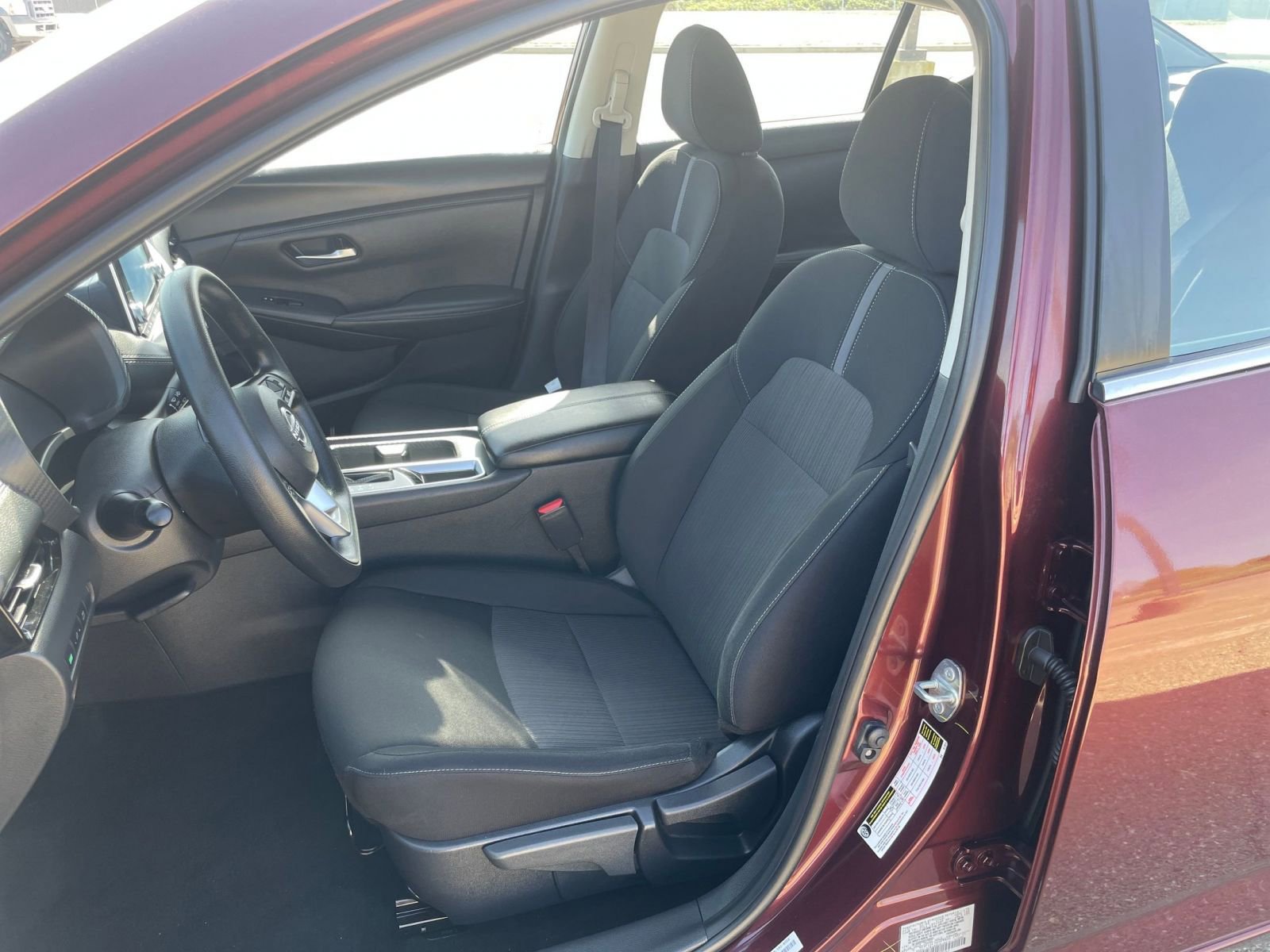 Used 2025 Nissan Sentra SV image 35