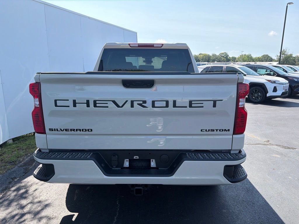 New 2026 Chevrolet Silverado 1500 Custom w/ Turbomax Blackout Package AWD/4WD image 11