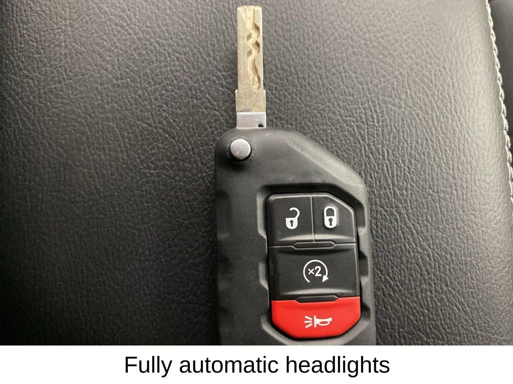 Used 2023 Jeep Wrangler Unlimited Sahara w/ Cold Weather Group image 36