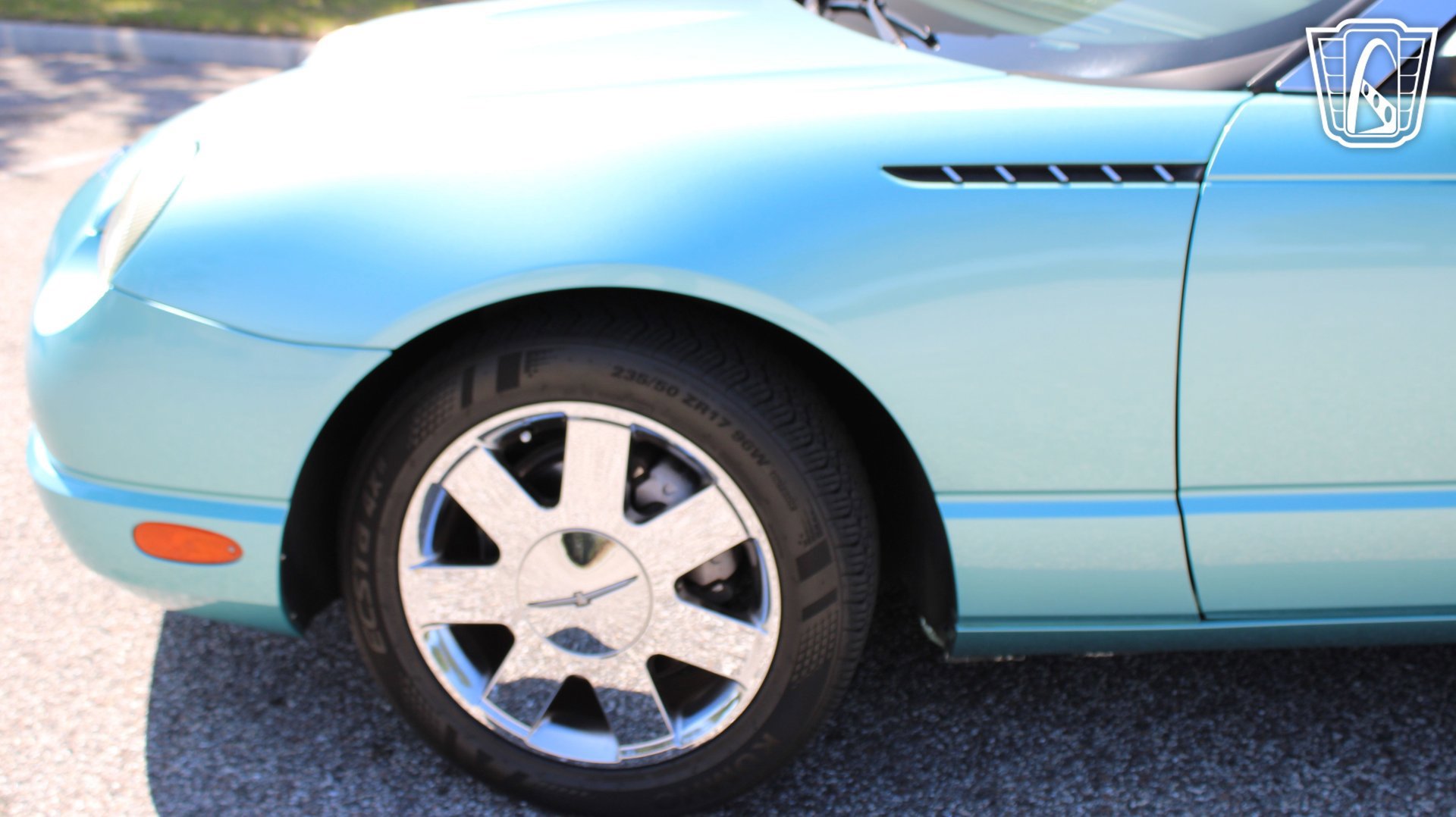 Used 2002 Ford Thunderbird RWD image 30
