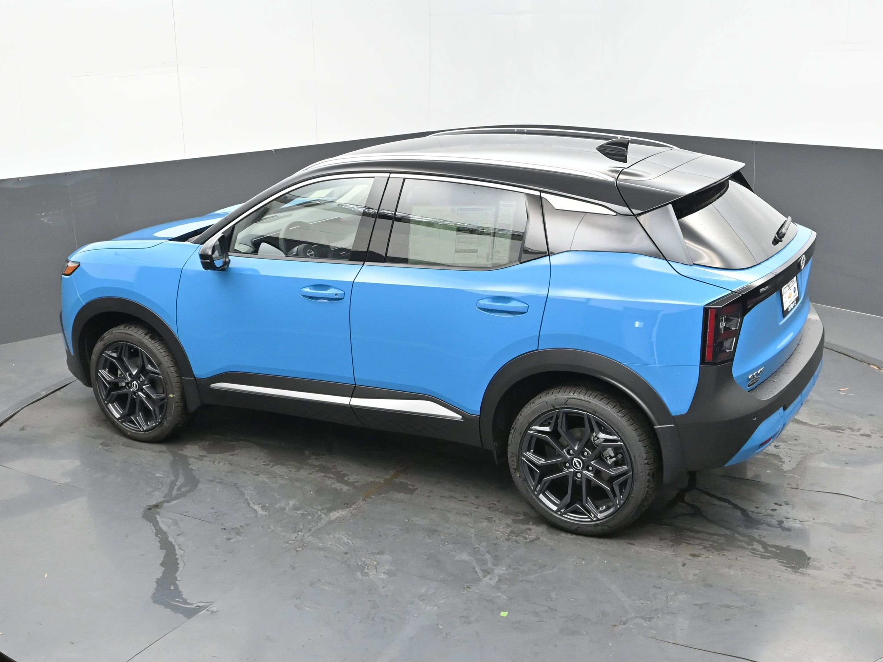 Certified 2025 Nissan Kicks SR image 34