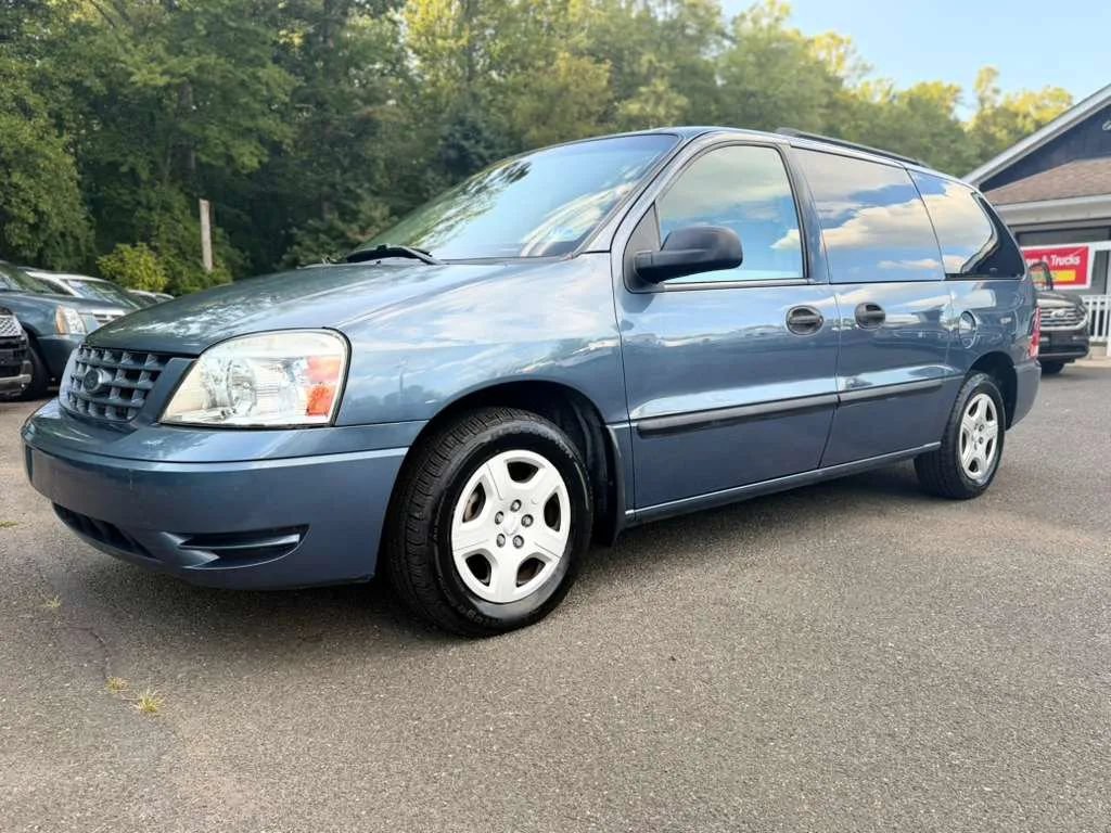 Used 2006 Ford Freestar SE FWD image 3