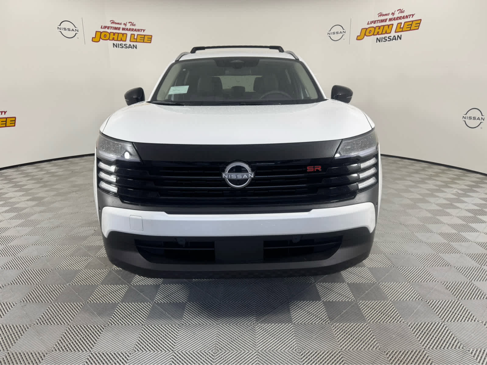 New 2026 Nissan Kicks SR image 8