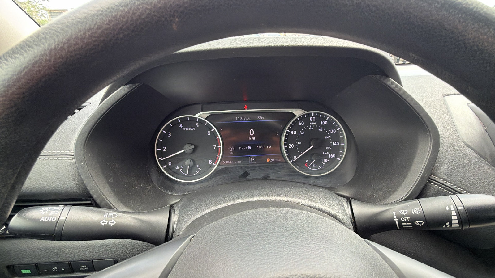 Used 2023 Nissan Sentra SV FWD image 8