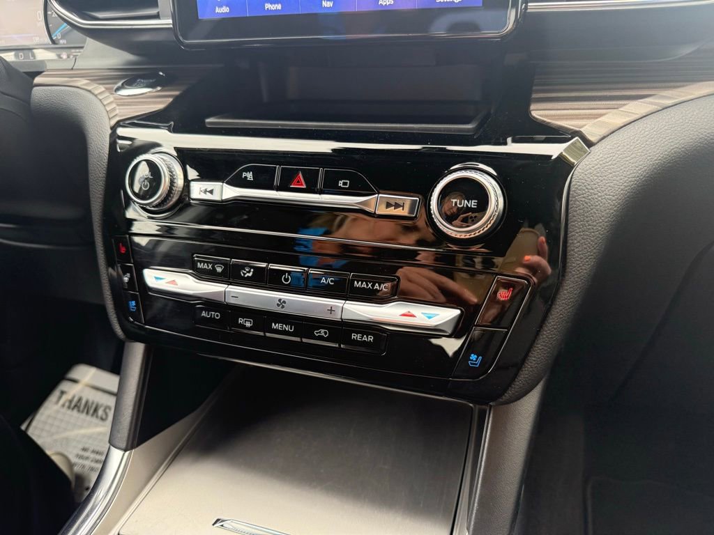 Used 2022 Ford Explorer Limited RWD image 18