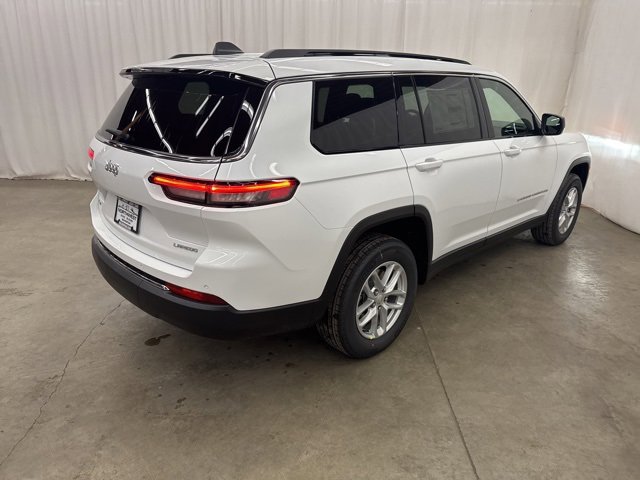 New 2025 Jeep Grand Cherokee L Laredo image 28
