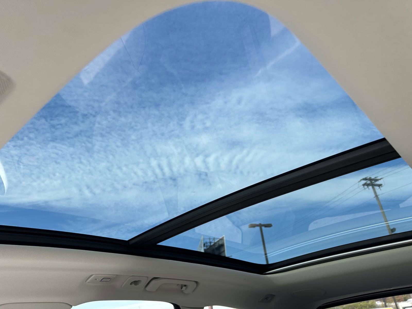 Certified 2023 Volvo XC60 B5 Plus w/ Climate Package image 11