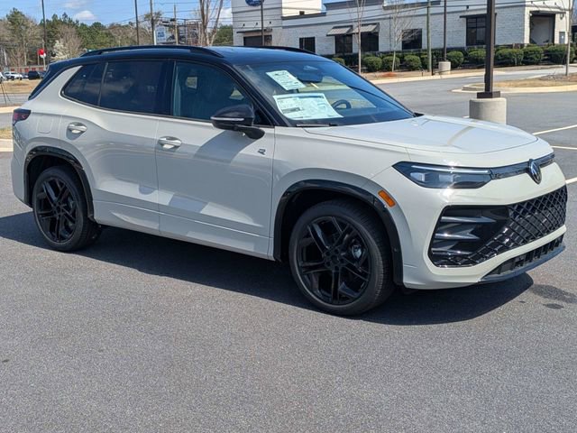 New 2026 Volkswagen Tiguan SE R-Line FWD image 3