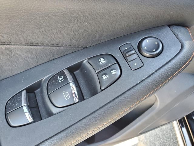 Used 2021 Nissan Maxima SR w/ Sport Mat Group FWD image 16