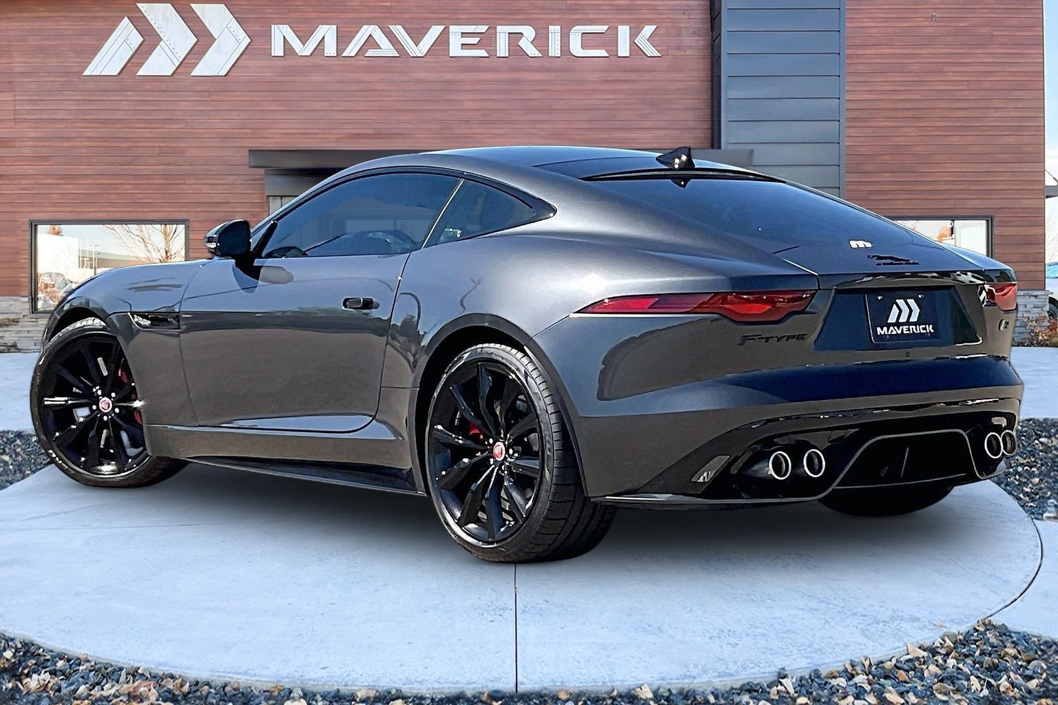 Used 2023 Jaguar F-TYPE R AWD/4WD image 4