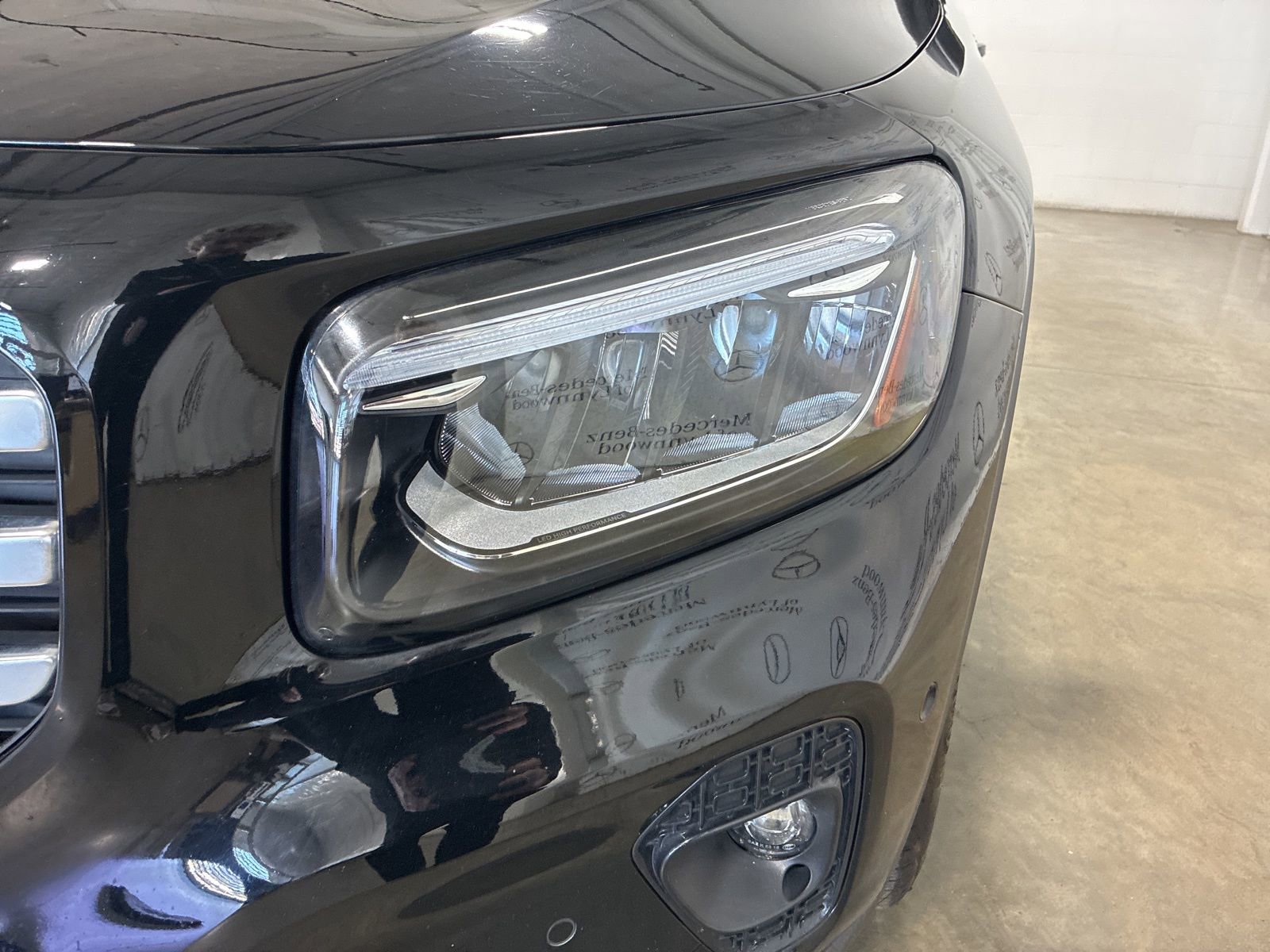 Used 2024 Mercedes-Benz GLB 250 4MATIC image 9