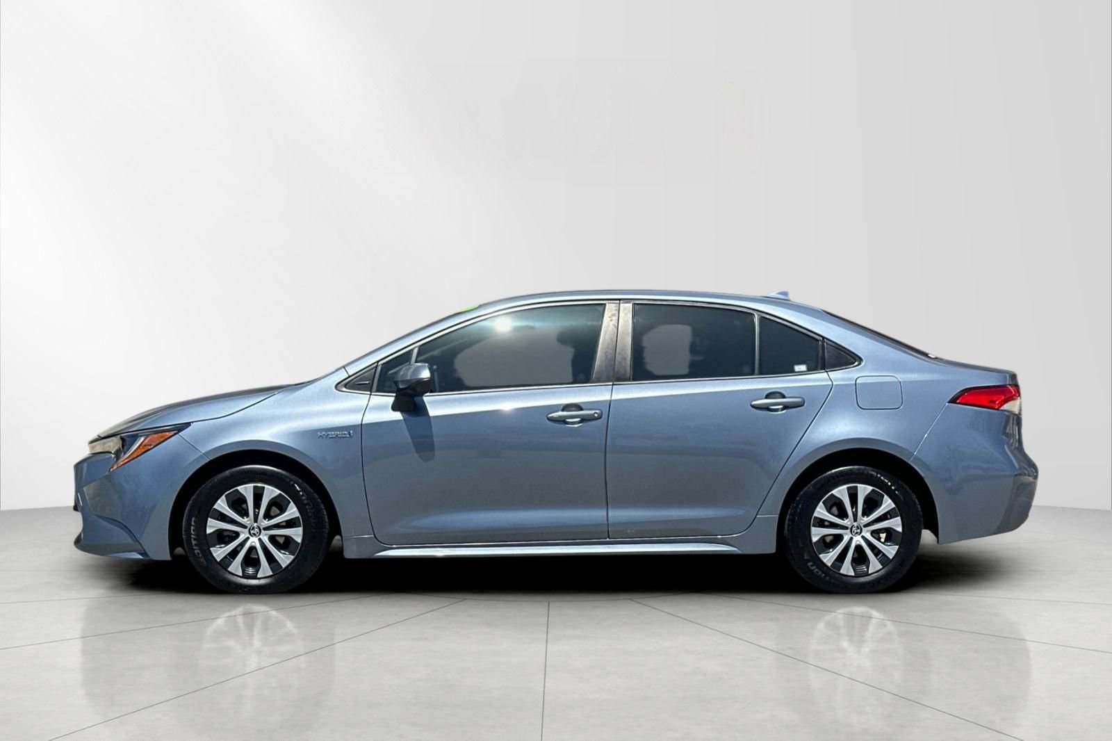 Used 2020 Toyota Corolla LE w/ Carpet Mat Package (TMS) image 7