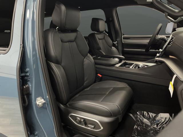 New 2026 Jeep Grand Wagoneer Limited image 32