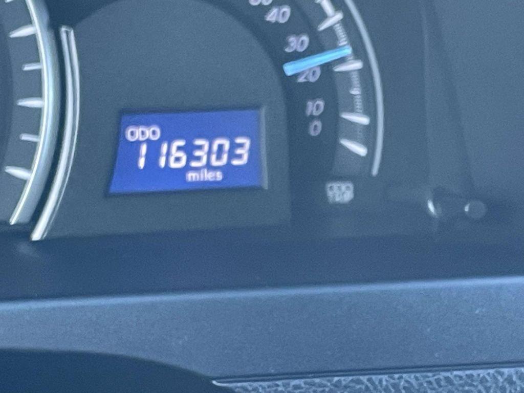 Used 2015 Toyota Camry LE image 37