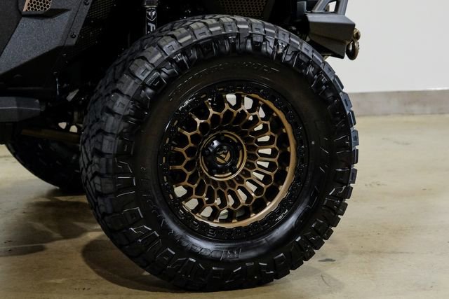 Used 2025 Jeep Gladiator Rubicon w/ Safety Group AWD/4WD image 37