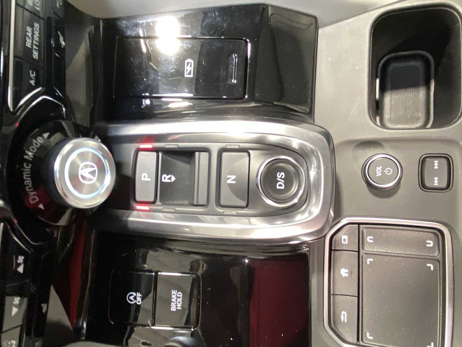 Used 2023 Acura MDX SH-AWD w/ Technology Package image 17