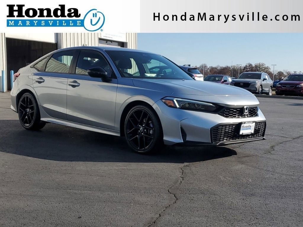 Used 2025 Honda Civic Sport image 1