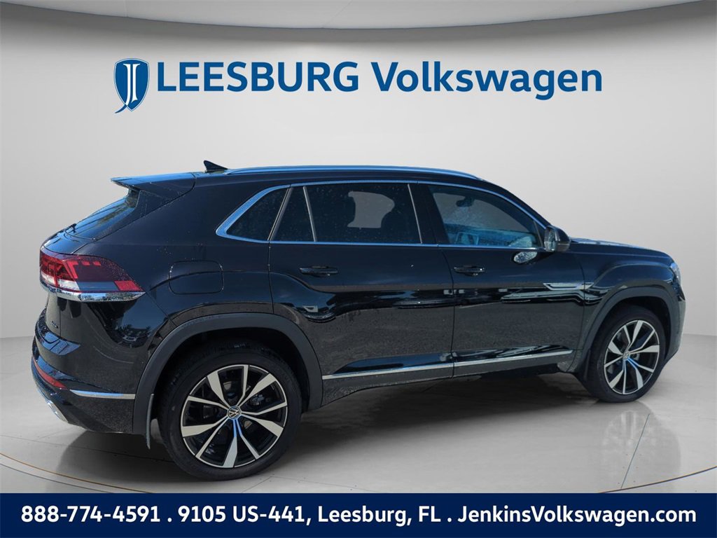 Used 2025 Volkswagen Atlas Cross Sport SEL Premium R-Line image 5