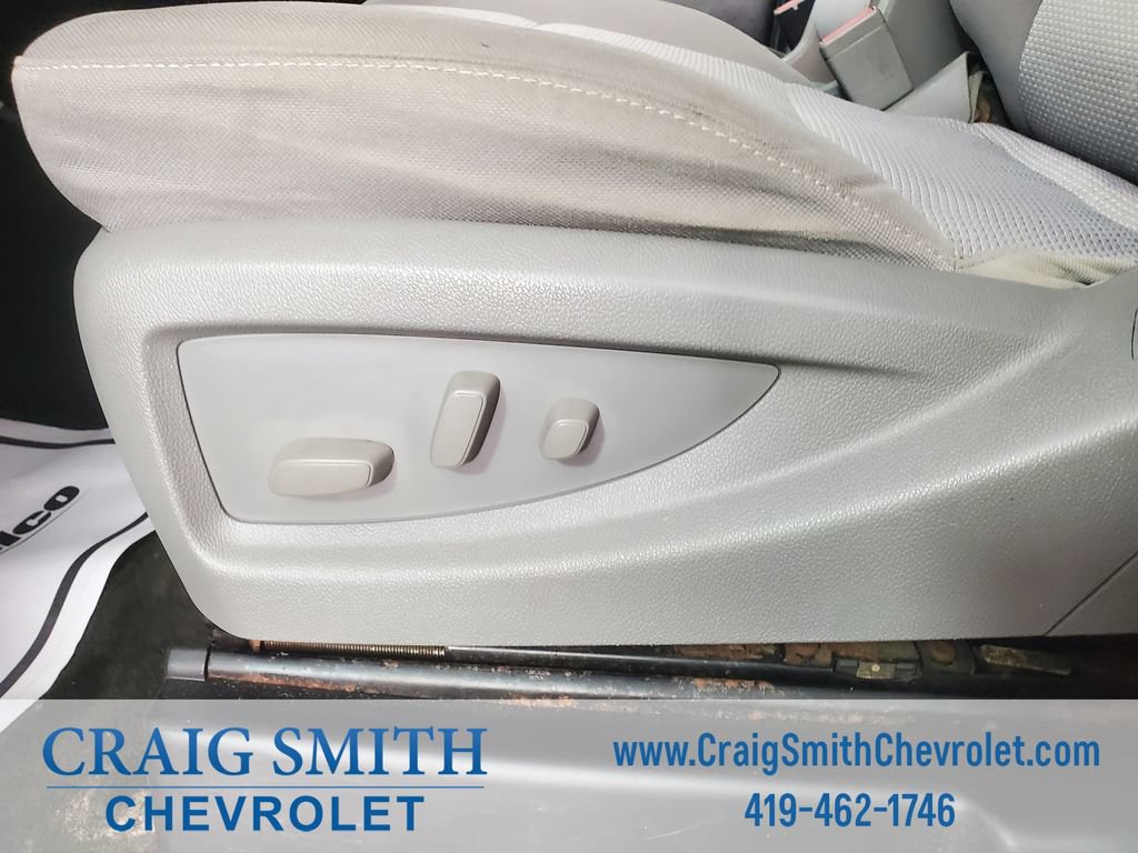 Used 2015 Chevrolet Silverado 2500 LT w/ LT Convenience Package AWD/4WD image 11