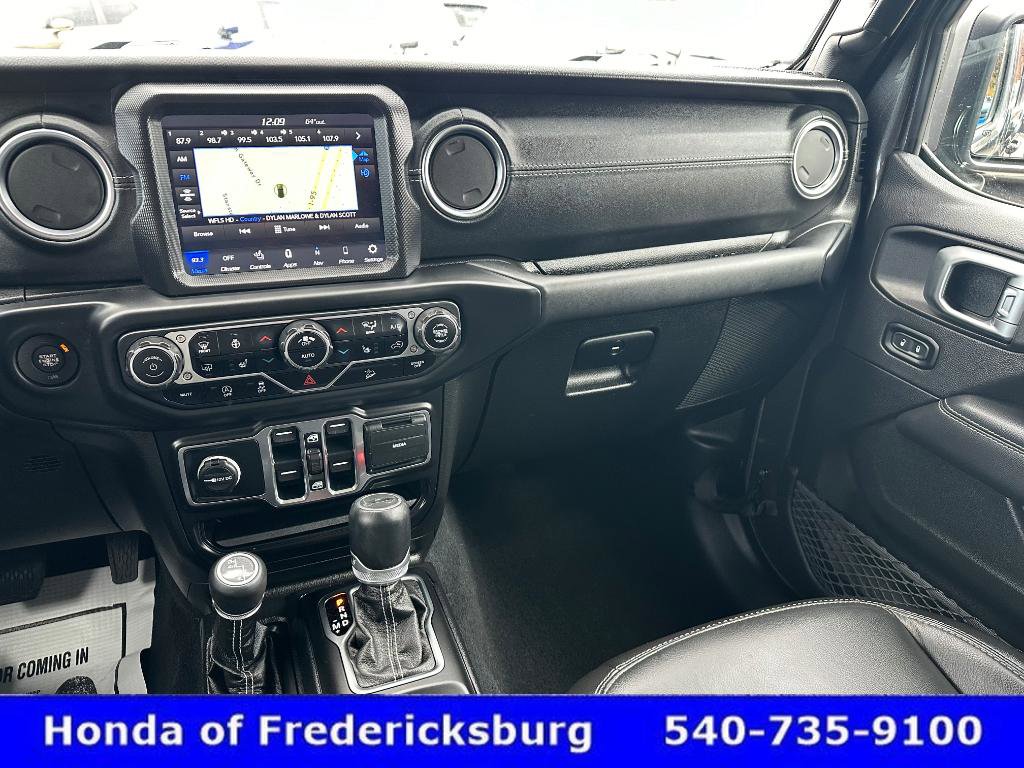 Used 2020 Jeep Wrangler Unlimited Sahara image 23