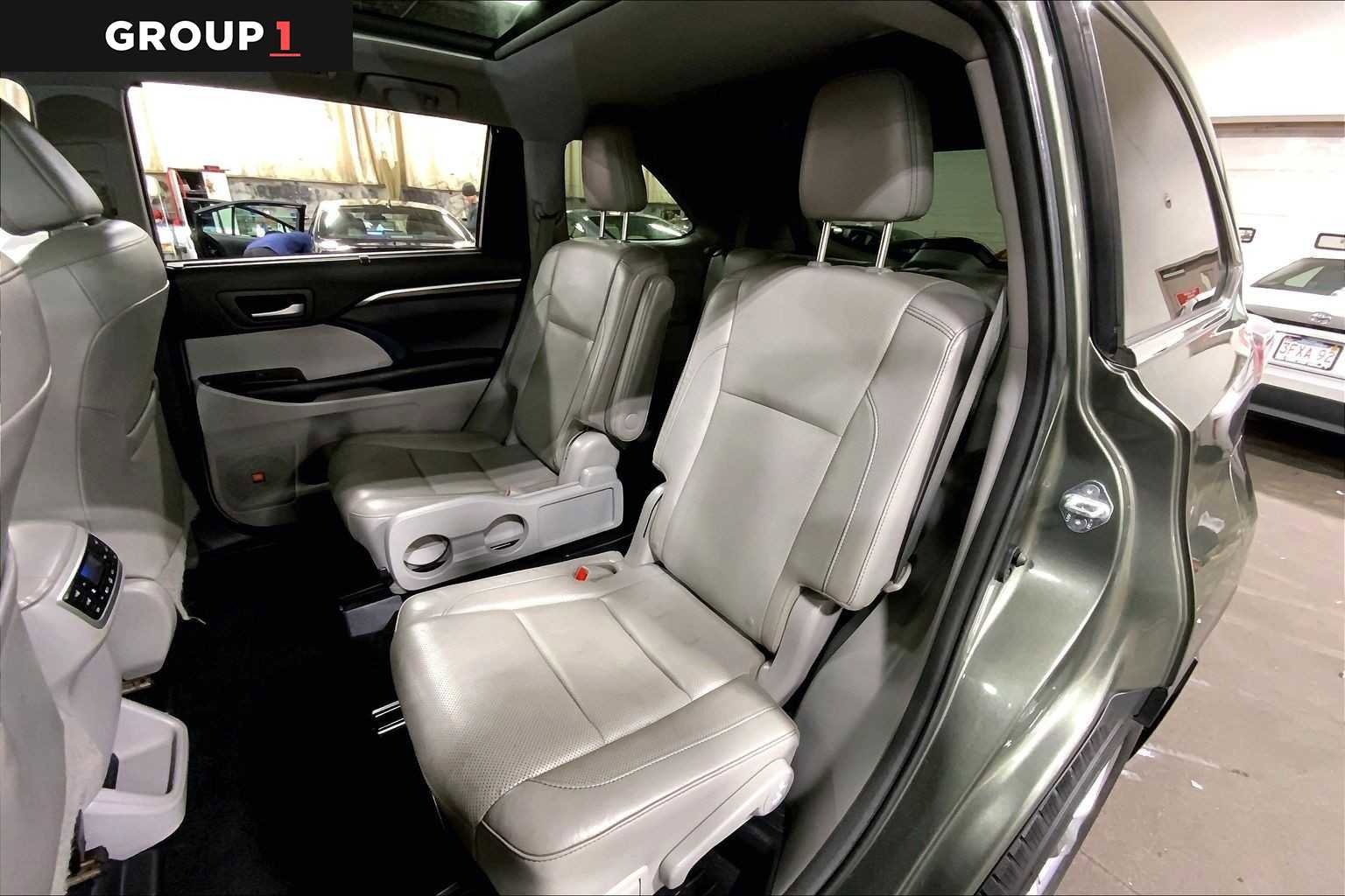 Used 2016 Toyota Highlander Limited Platinum image 20