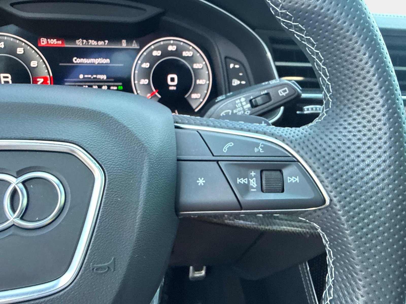 Used 2023 Audi SQ7 Prestige w/ Sport Package AWD/4WD image 29